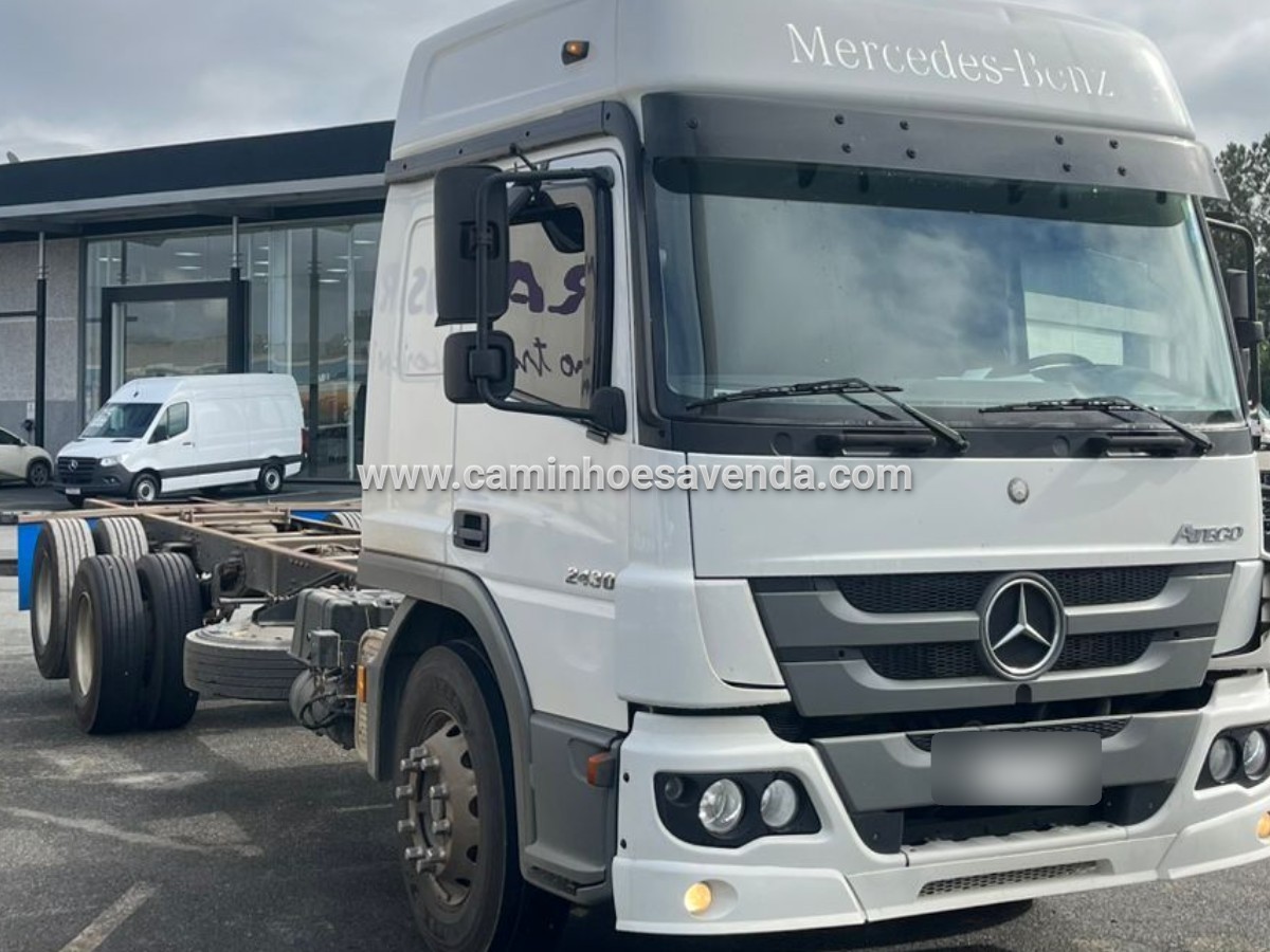 Mercedes-Benz 2430 - foto 2